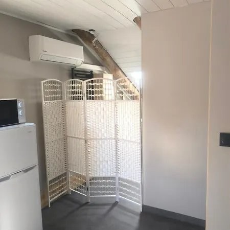 Holiday home Petit Cocon Du Suc *